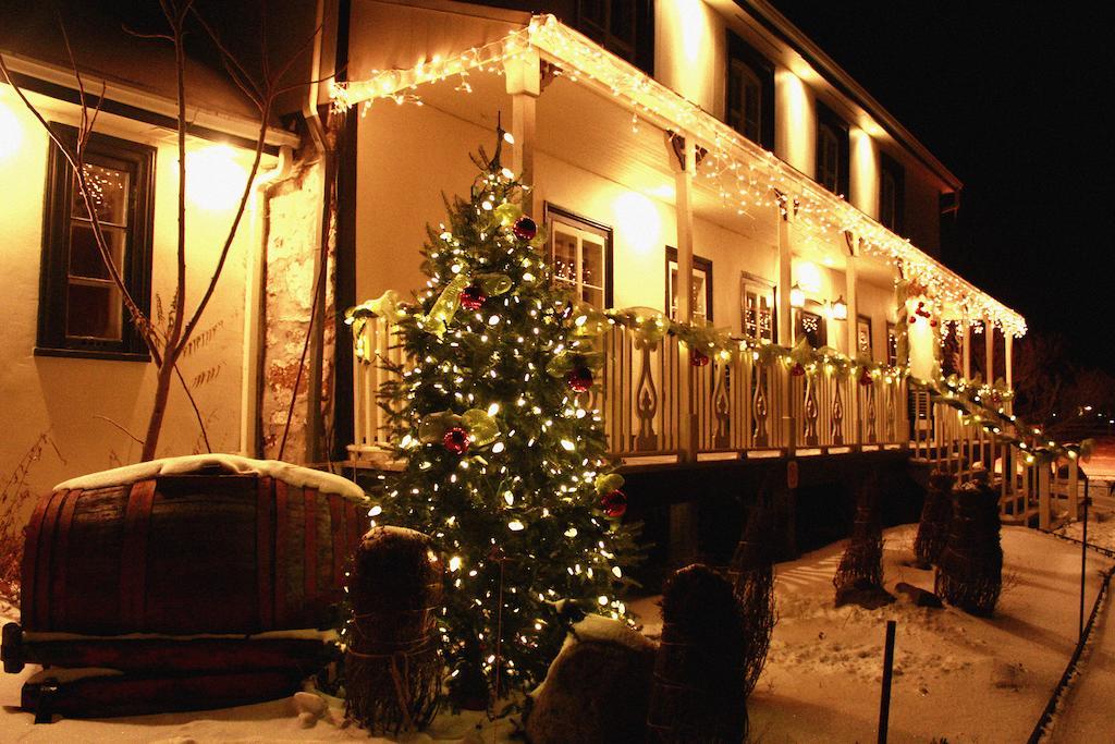 St-Pierre-de-l'Île-d'Orléans Les Ancetres Auberge & Restaurant מראה חיצוני תמונה